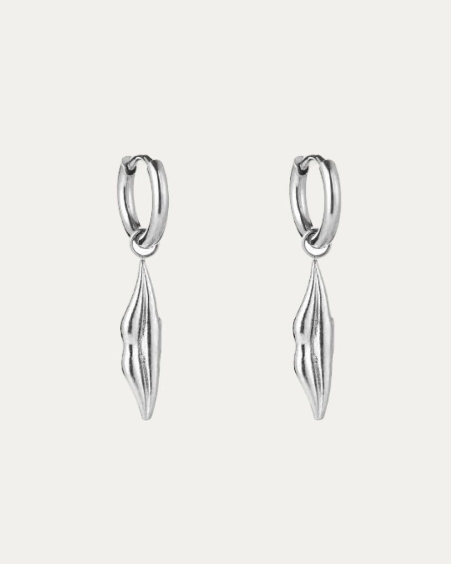 Boucles d\'oreilles KISS. | argent